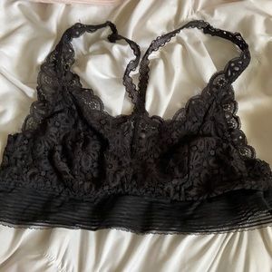 2 Victoria Secret bralettes
